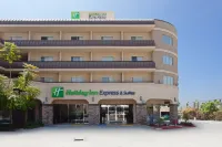 Holiday Inn Express & Suites Pasadena - Los Angeles Hotels in Pasadena