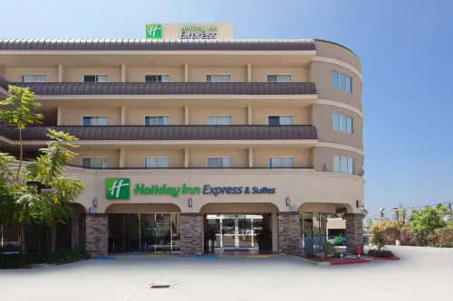 Holiday Inn Express & Suites PASADENA - LOS ANGELES by IHG - Bathtub