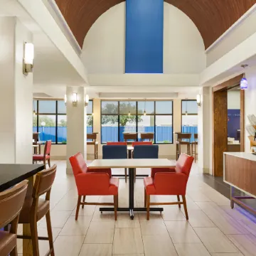 Holiday Inn Express & Suites MISSION-MCALLEN AREA by IHG