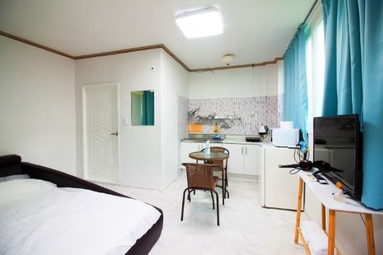 2. 삼척 인펜션..