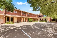 Comfort Inn & Suites Sombrero Hotels in Windsor Gardens