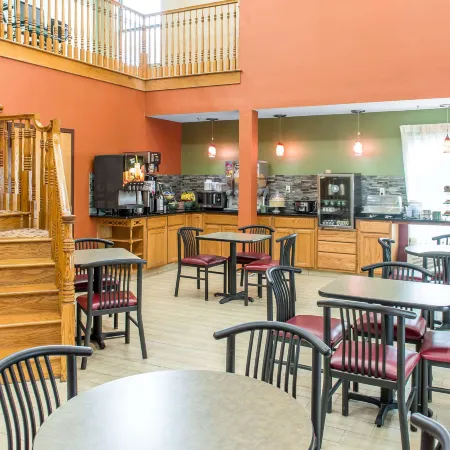 Quality Inn & Suites Columbus West - Hilliard