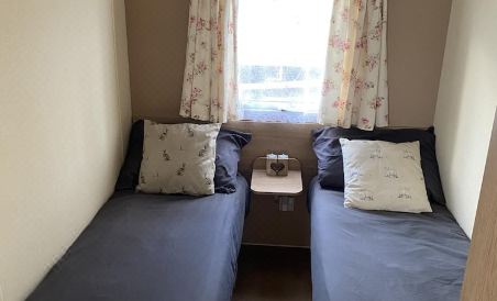 Poker Dot Getaway 2 - Stay-Play-Getaway - Housity