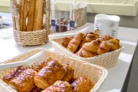 Comfort Hotel Amiens Nord - breakfast