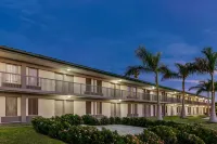 Ramada by Wyndham Sarasota Waterfront Hotels in Whitfield