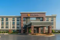 La Quinta Inn & Suites by Wyndham Clarksville
