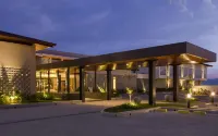 Hotel Santika Premiere Garut Hotel dekat Warung pa Aan