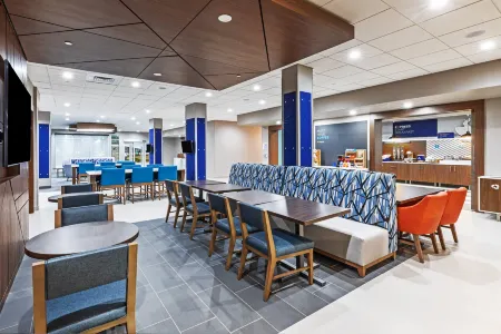 Holiday Inn Express & Suites Houston SW - Rosenberg