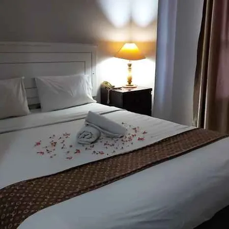 Corner Palace Hotel