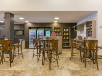 Bristol Guararapes Fortaleza Centro de Eventos Hotels near Coco