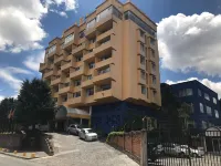 Hotel Savoy Inn