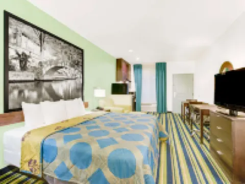 Super 8 by Wyndham Cotulla TX Hotels in Cotulla