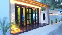 Thoddoo Inn Hotels in Thoddoo