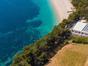 Zlatni Rat Beach Resort