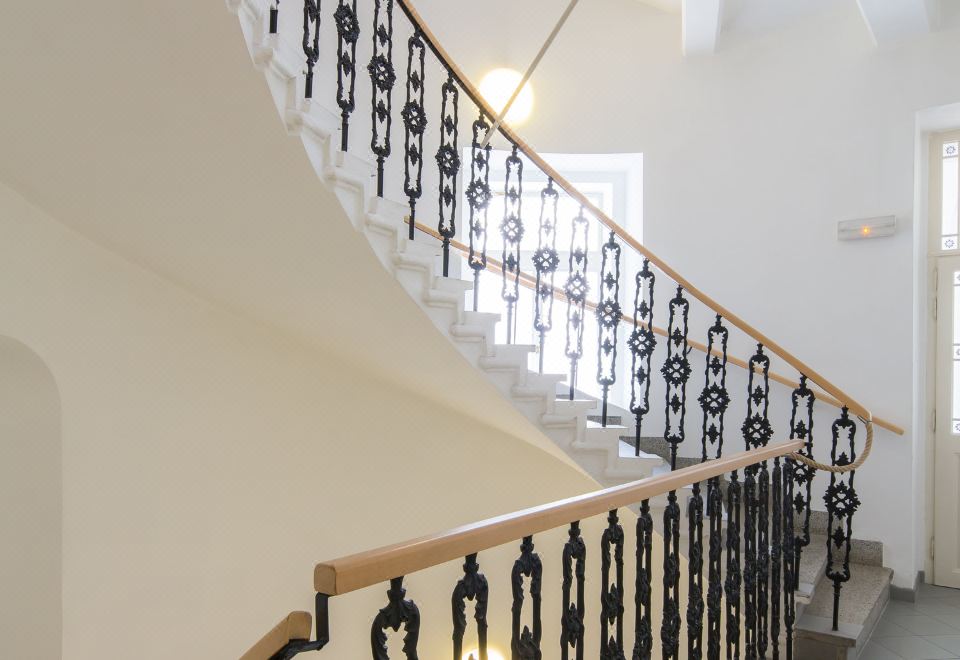 엑세 시티 파크 호텔 외관 및 위치