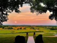 인 앳 스프링필드 매너