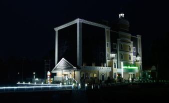 Hotel Olive International - Housity