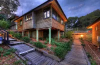 Fraser Island Retreat Hotels near K'gari