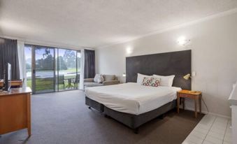 Knox International Hotel and Apartments