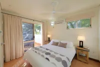 Bargara Shoreline Apartments Hotels in Mon Repos