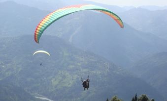 Himalayan Eagle Resort and Paragliding - Housity