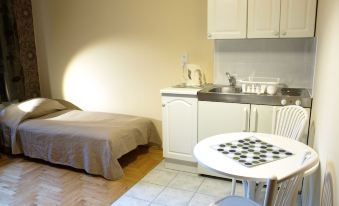 Cracow Old Town Guest House - Housity