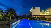 The Four Grace Resort - Beach