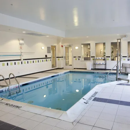 Fairfield Inn & Suites Bedford