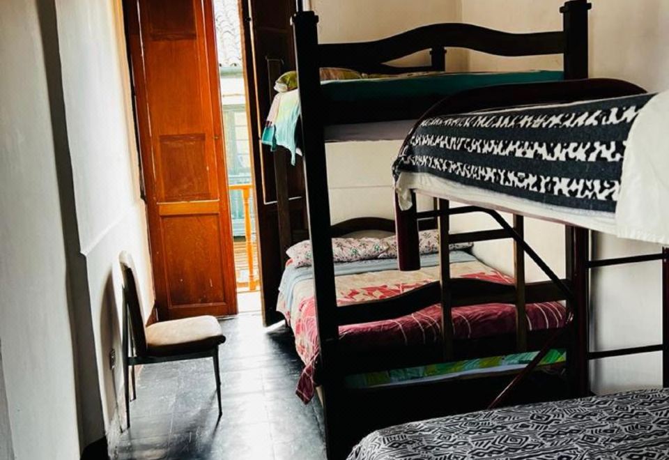 Casa de Ari - Hostel - Housity