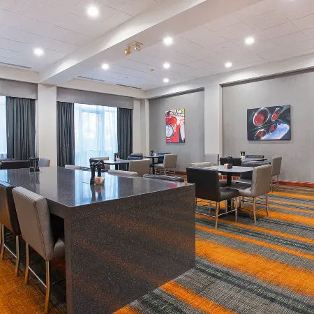 Holiday Inn UNIVERSITY PLAZA-BOWLING GREEN by IHG