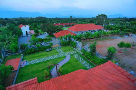 Selvamathi Farm Resorts Отели в г. Салем