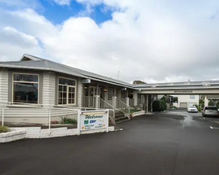 Amber Court Motel Hotels in New Plymouth