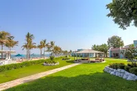 BM Beach Resort Hotel dekat Al Jazeera Al Hamra