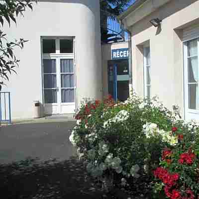 Le Clos Albert Hotel Exterior