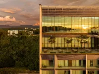 Hyatt Centric Kota Kinabalu Отели в г. Котакинабалу