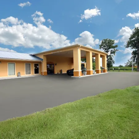 Days Inn by Wyndham DeFuniak Springs