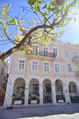 Habit Hotels in Ermoupoli
