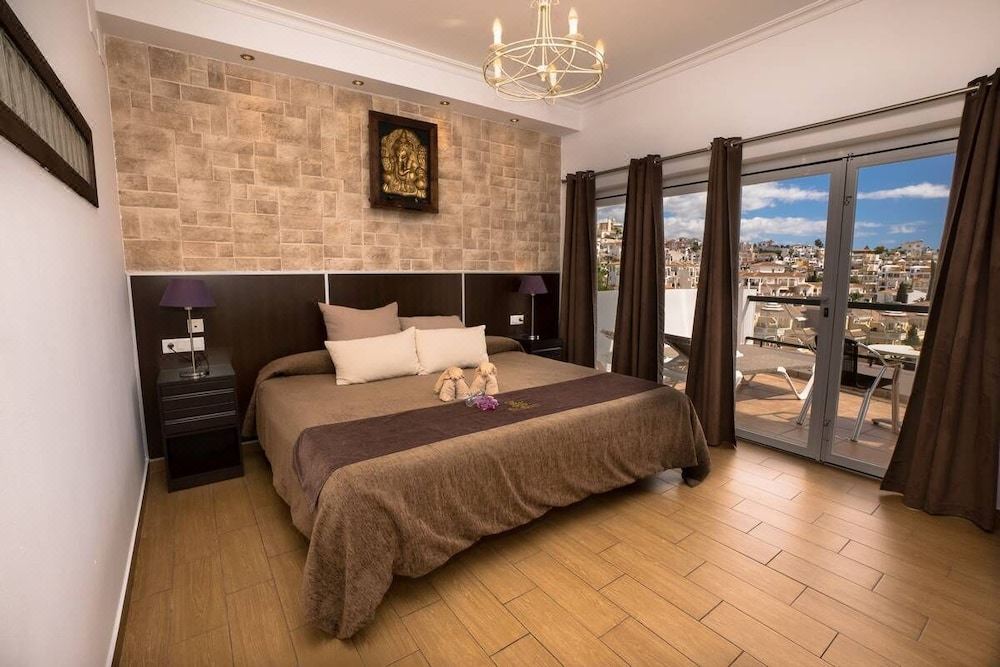 Hostal Casa Mercedes - Nerja