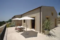 Relais Parco Cavalonga فنادق في كوميزو