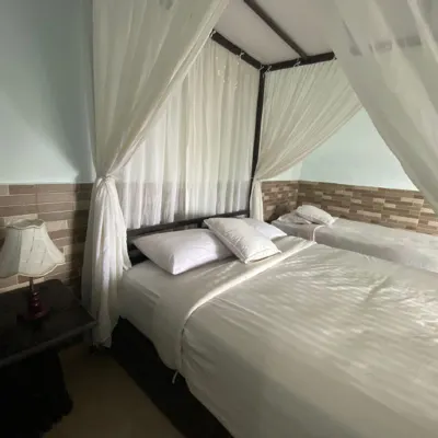 Puri Sunset Homestay Munduk Waterfall周辺のホテル