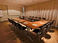 Hotel Korel Hotels near Wilda