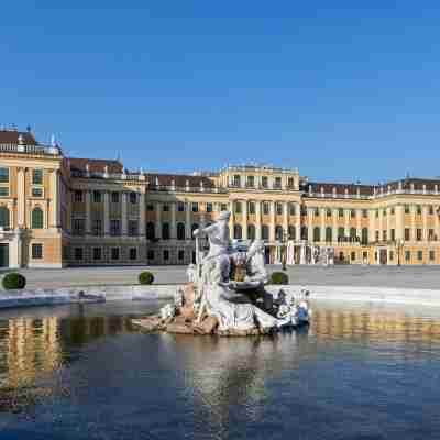 Schloß Schönbrunn Grand Suite Hotel Exterior