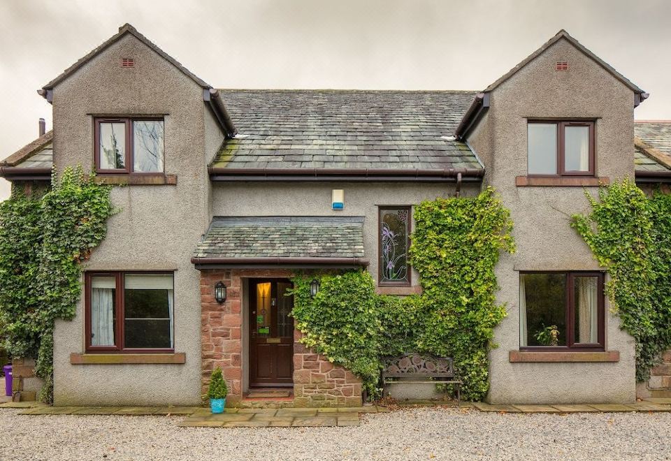 Thorntrees B&B - Housity