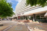Moskva Hotel Hotels near Krasnodar-1 station