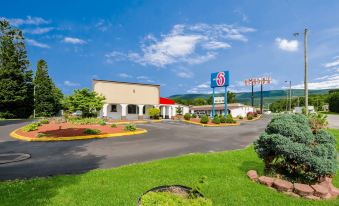 Motel 6 Salem, VA