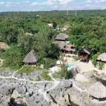 Tensing PEN Hotel Exterior