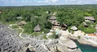 Tensing PEN Hotels in Запад Энд