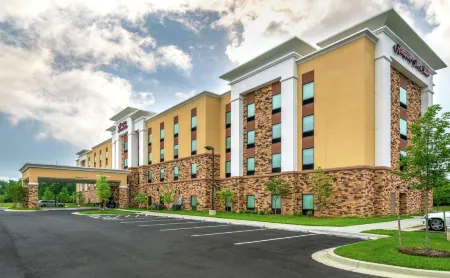 Hampton Inn & Suites by Hilton Glenarden Washington DC