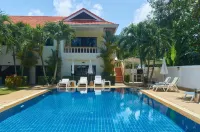 Phuket Riviera Villas - Pet friendly