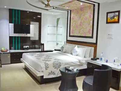Frontline Residency Hotels near Tajmahal